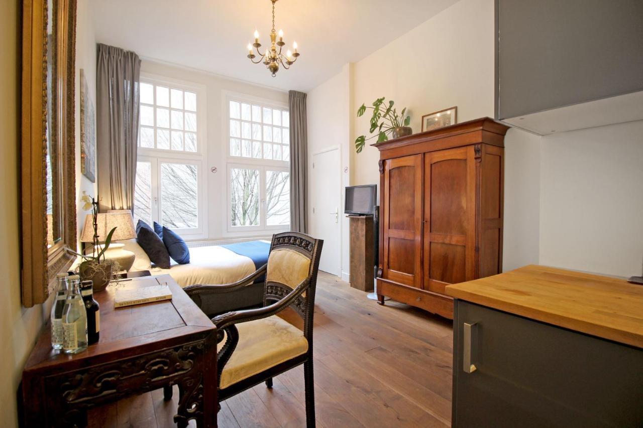 New Monumental Garden View Studio Amsterdam Room photo